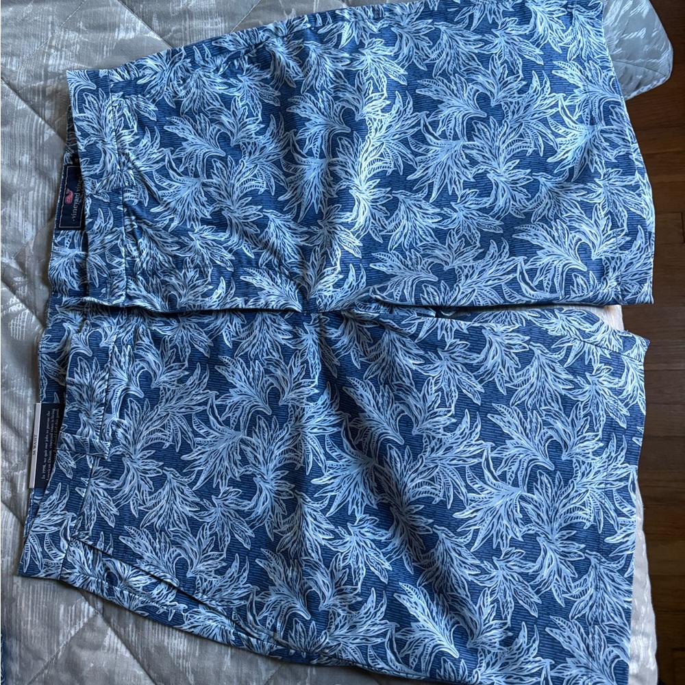 Tommy Bahama Blue Leaf Print Shorts